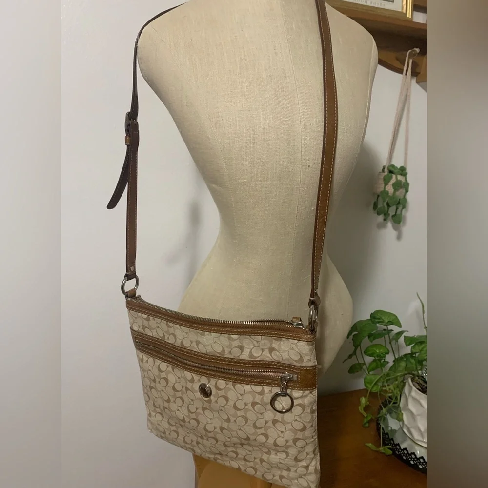 COACH Bias File Bag Crossbody Coated Canvas #17120 Signature C's Khaki/Toffee